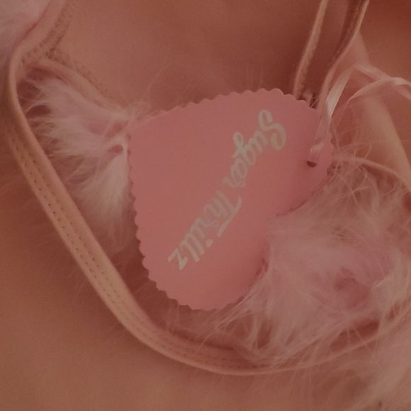 DollsKill Brand New Boa Top - Picture 2 of 4